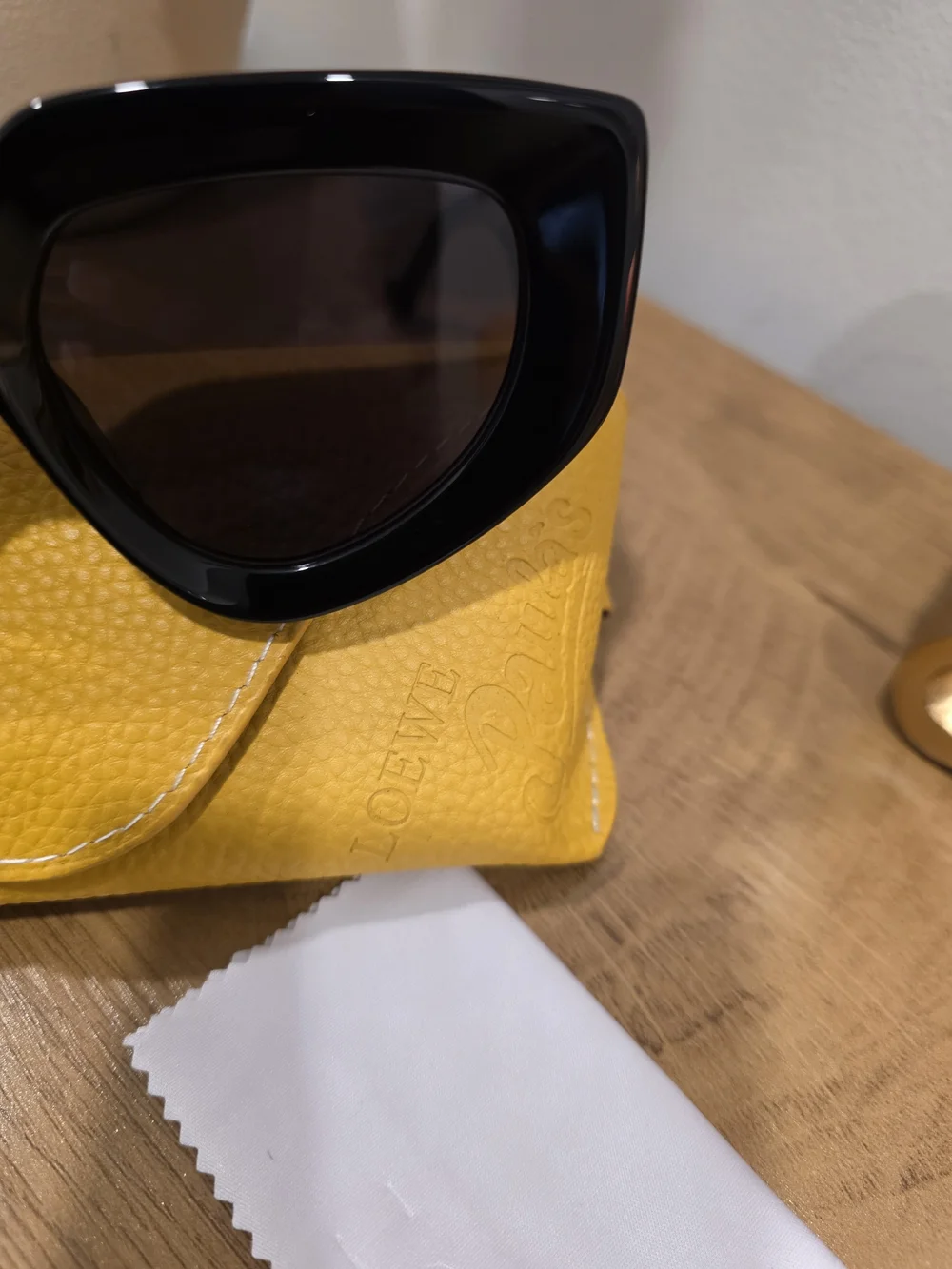 Women’s Black Oversized Sunglasses with Yellow Case